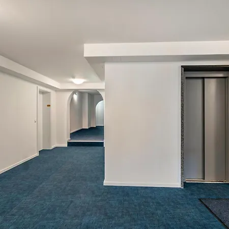 Апартаменты Huber Living Basic 210 *