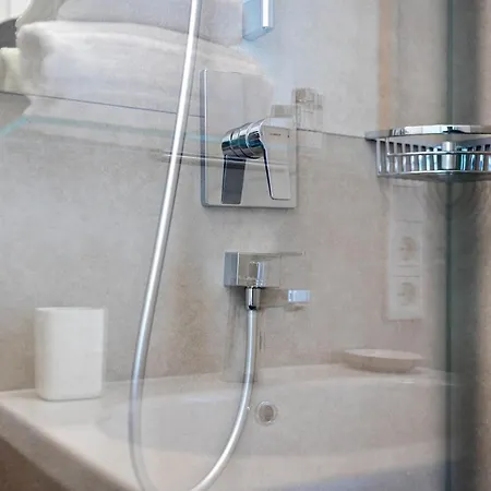 Huber Living Basic 210 Lejlighed Germering